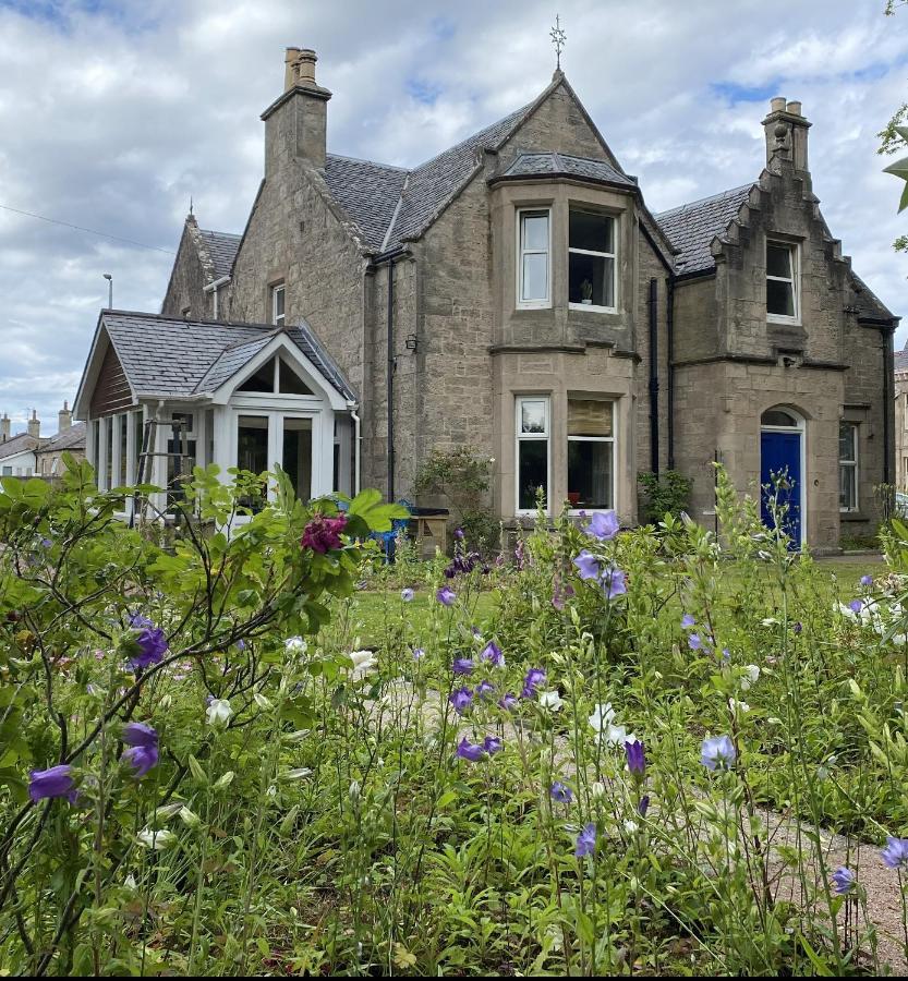 Glen Lyon Lodge Bed And Breakfast Nairn Exterior photo